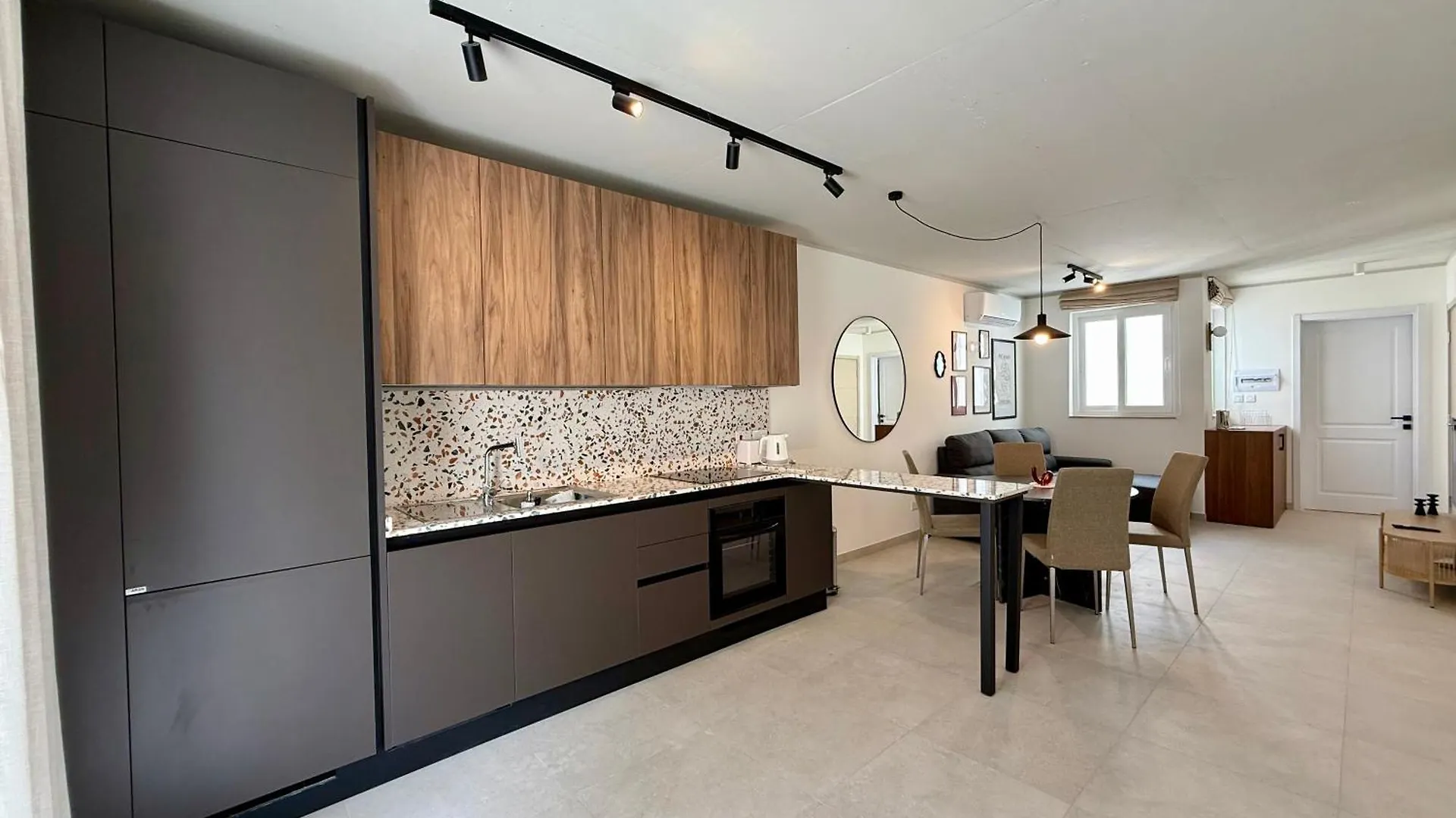 Juliet Residence, Apt 4 , Your Home Away From Home In Gzira By Sf Homes