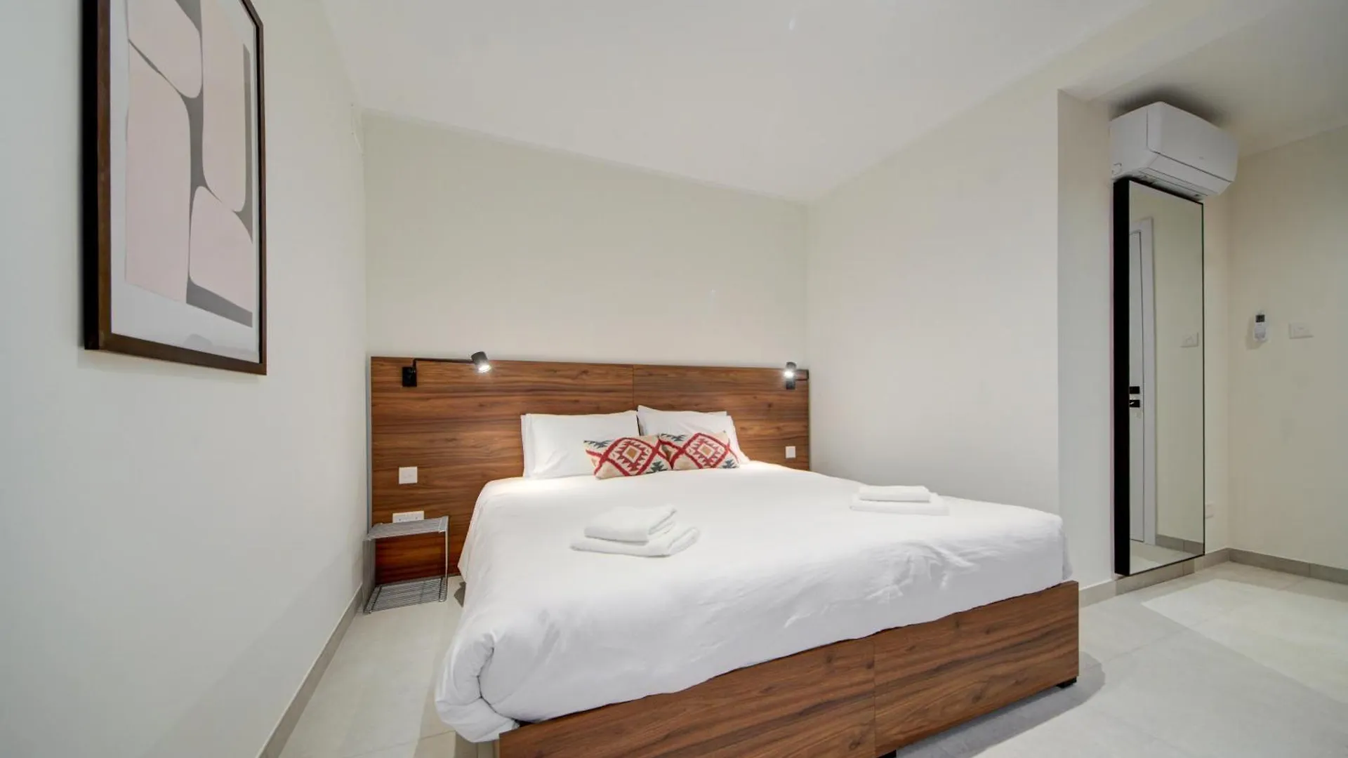 Juliet Residence, Apt 4 , Your Home Away From Home In Gzira By Sf Homes