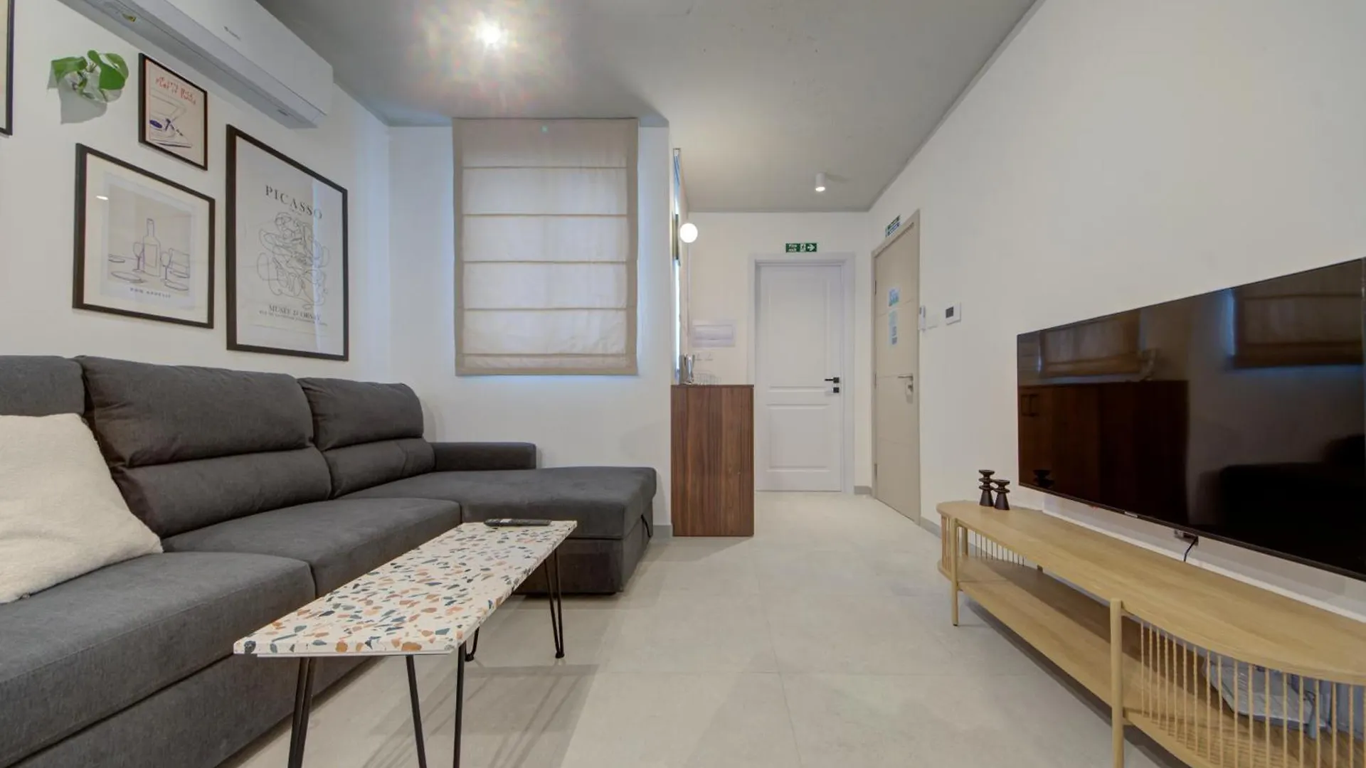 Juliet Residence, Apt 4 , Your Home Away From Home In Gzira By Sf Homes Apartment